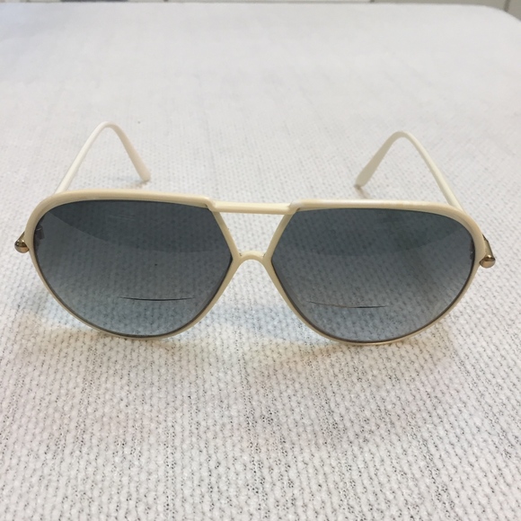 Yves Saint Laurent Accessories - YSL Vintage White oversized aviator Sunglasses